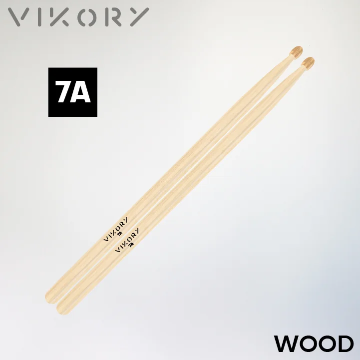 Baguettes de batterie VIKORY WOOD 7A sur fond gris